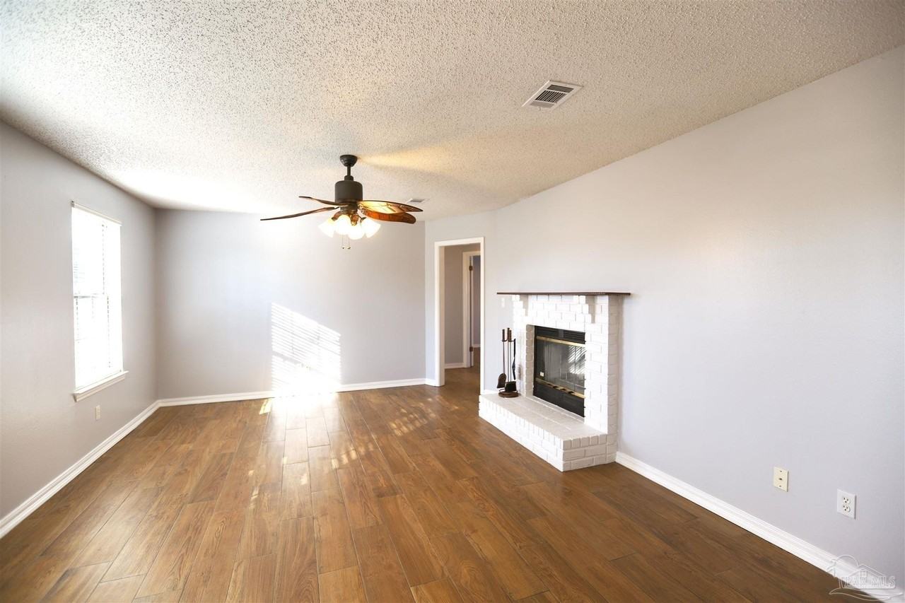 648 Green Pine Dr - Photo 2 of 19