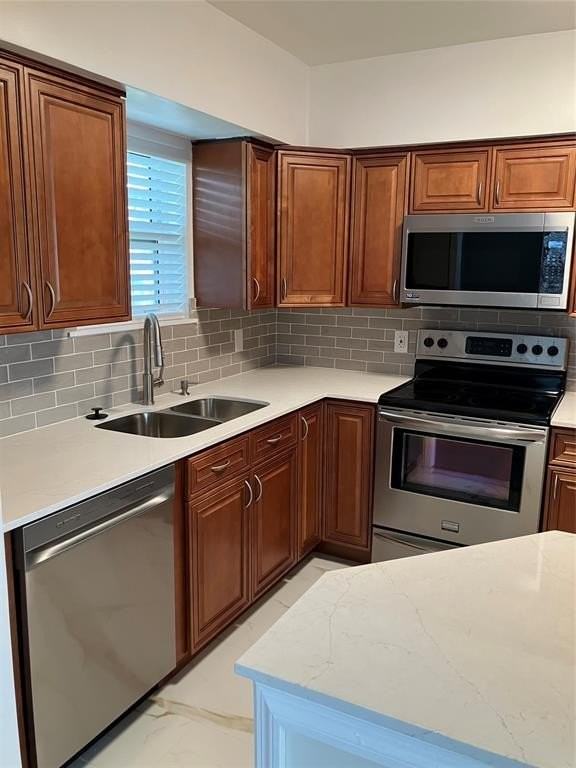 1817 Middle River Dr #B - Photo 5 of 13