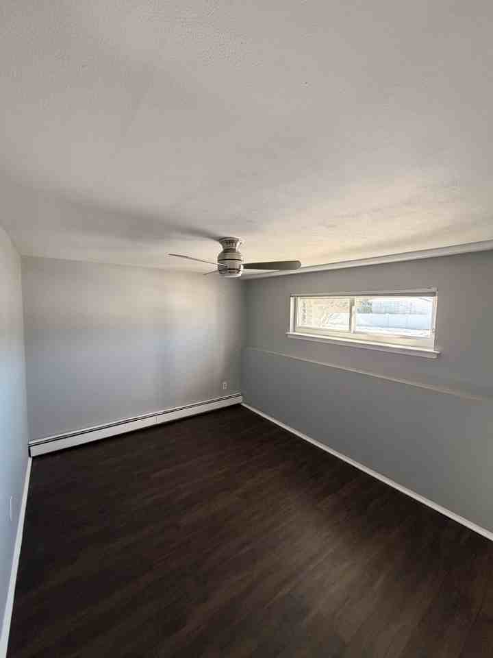 169 Fifty Acre Road South - Photo 5 of 11