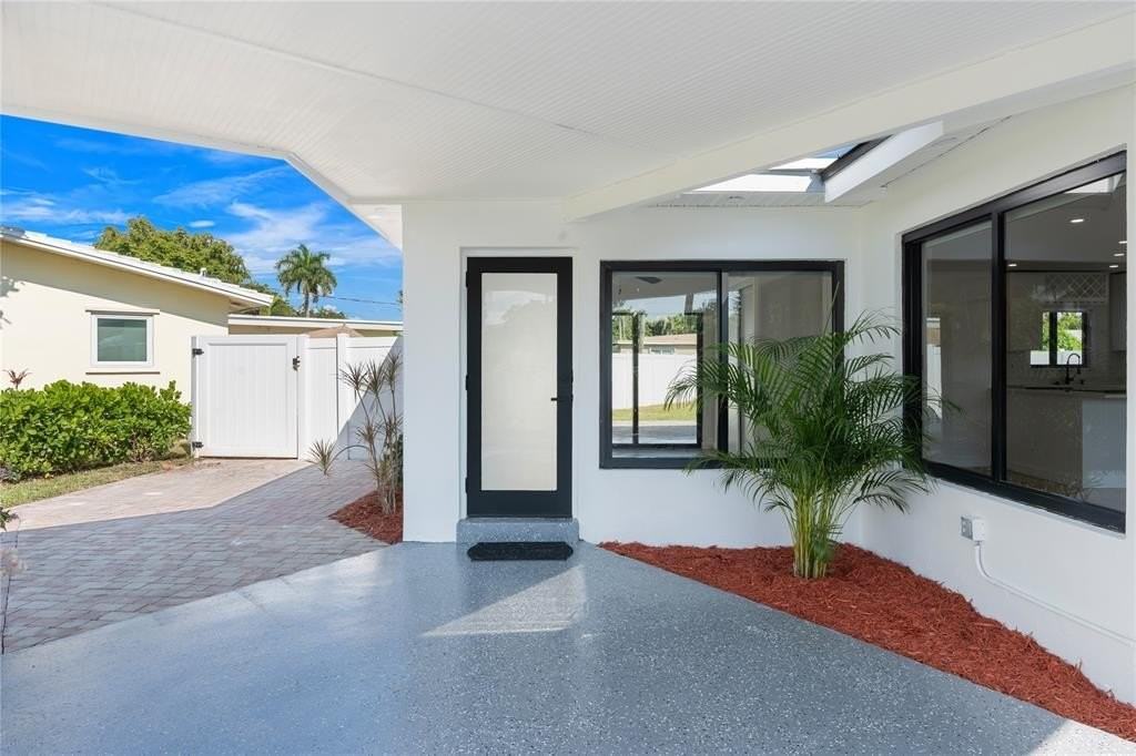 455 Sw 14th Ct - Photo 2 of 27