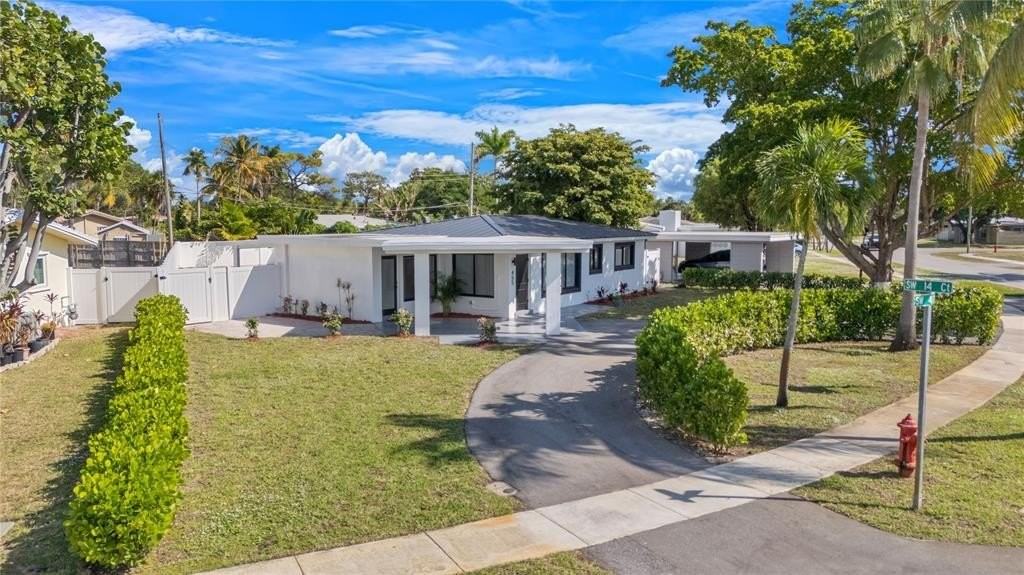 455 Sw 14th Ct - Photo 6 of 27