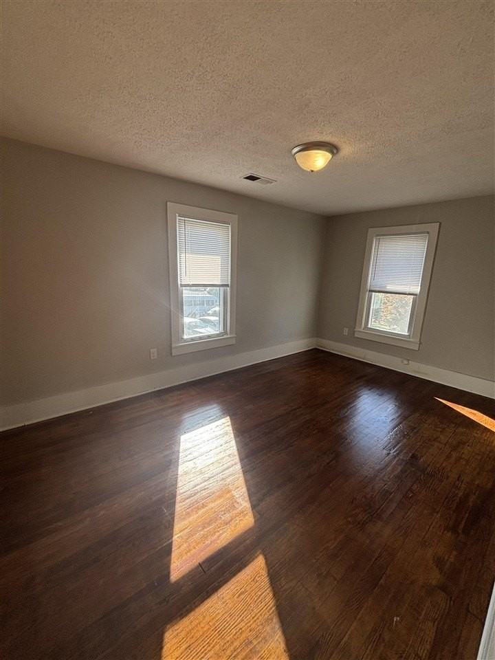 1456 Park St #2 - Photo 2 of 7