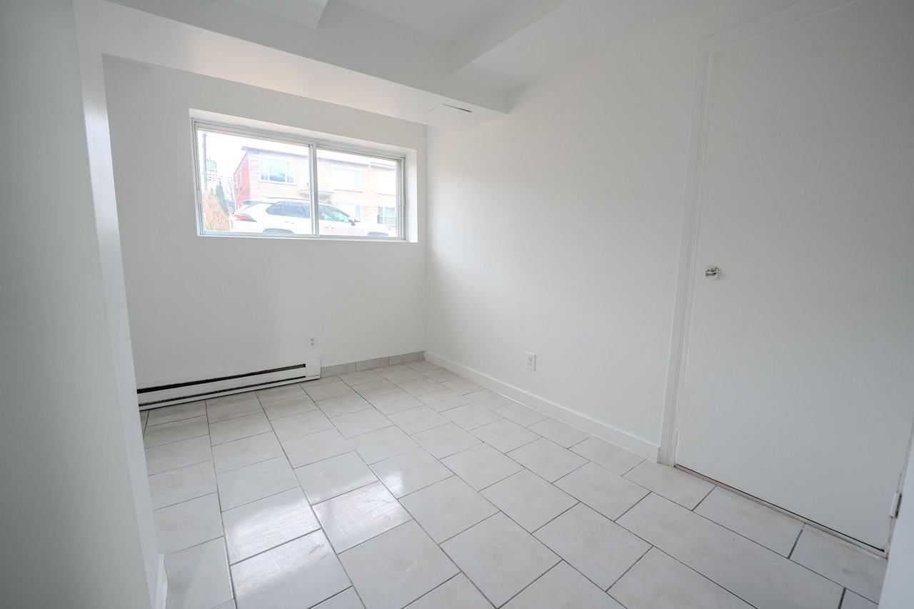 560 31e Avenue #100B - Photo 6 of 11