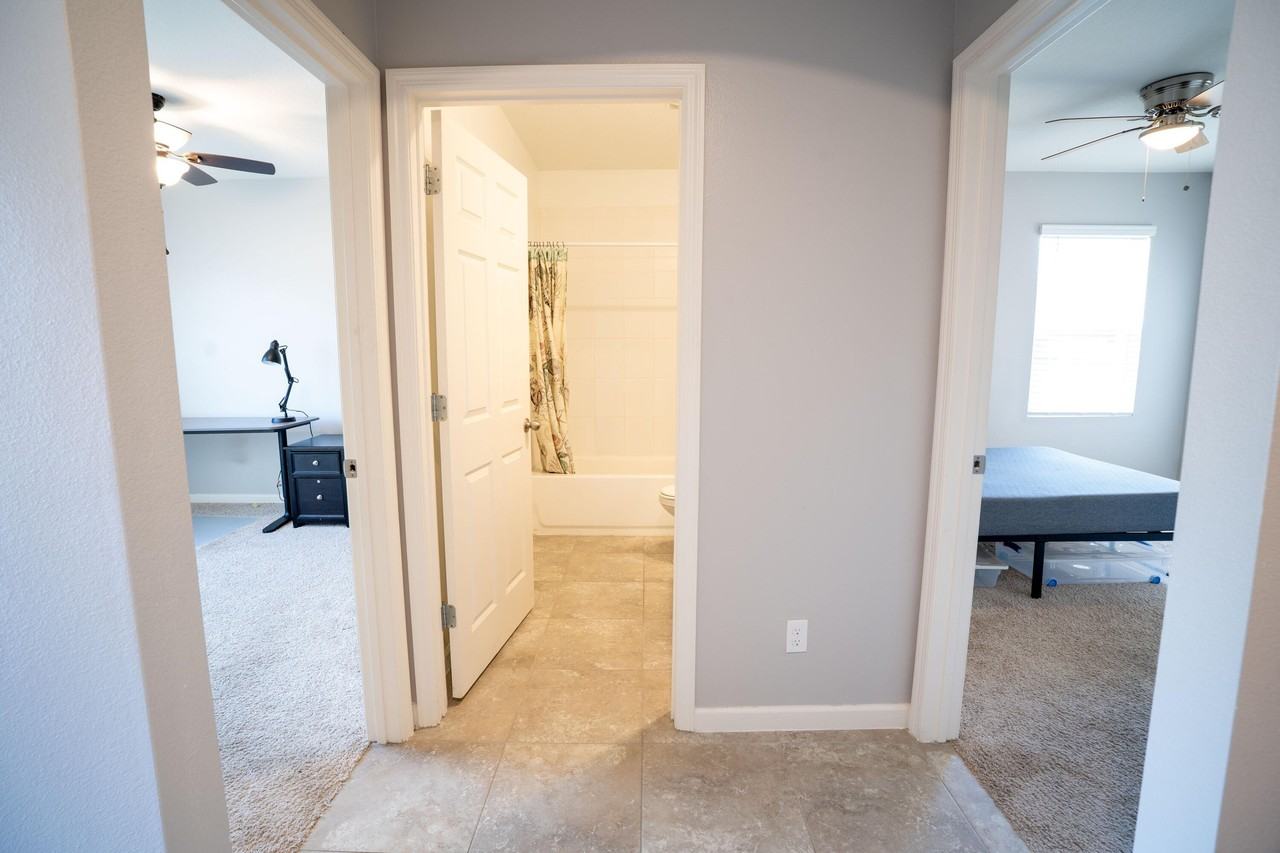 1401 Se Portillo Rd - Photo 3 of 37