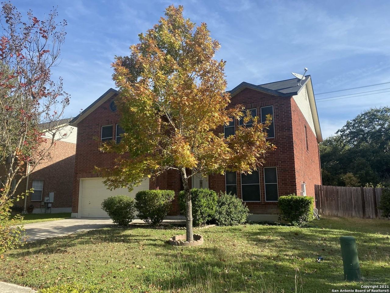 2957 Lotus Park - Photo 2 of 17