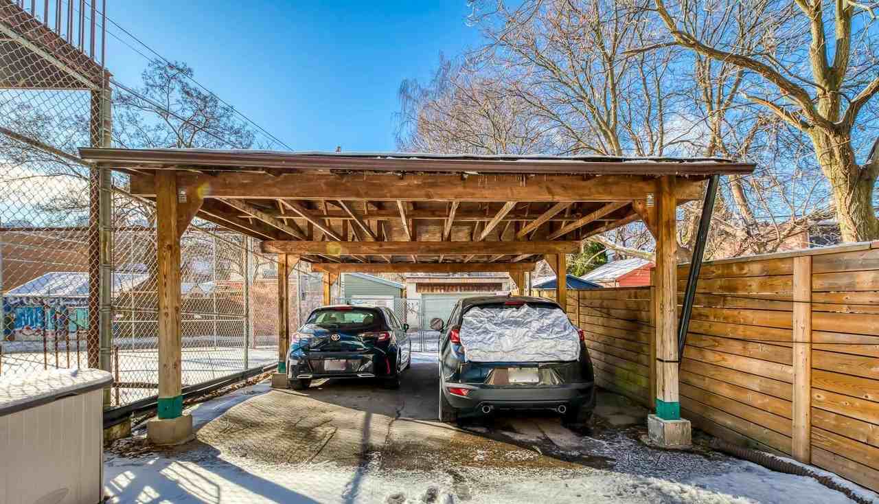 392 Parliament Street - Photo 5 of 32