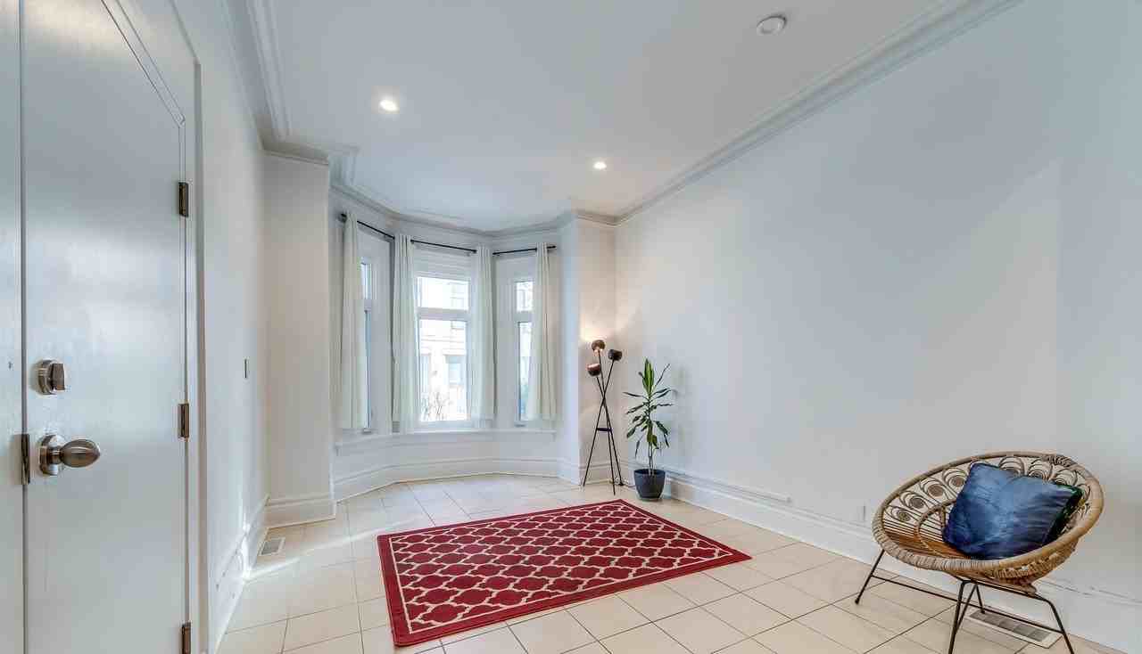 392 Parliament Street - Photo 6 of 32