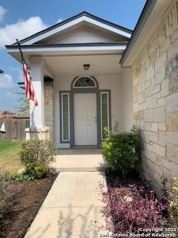 777 Great Oaks Dr - Photo 2 of 21