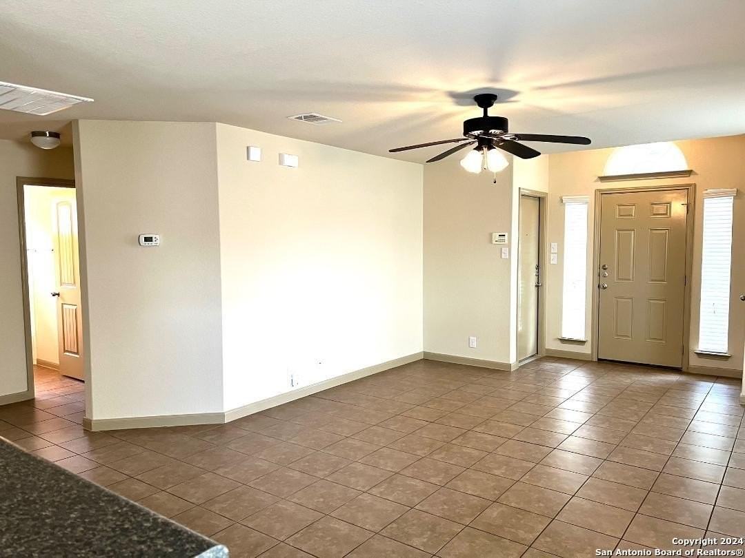 777 Great Oaks Dr - Photo 4 of 21