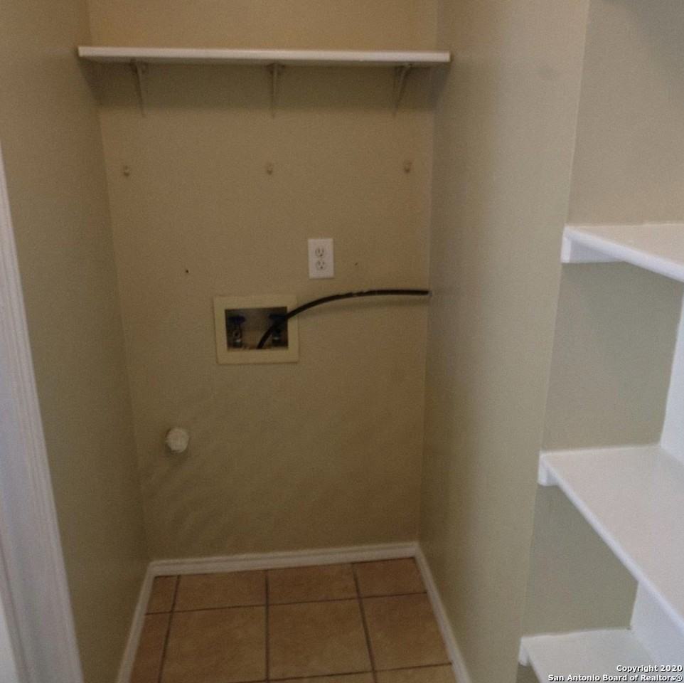 9818 Autumn Vly - Photo 5 of 21