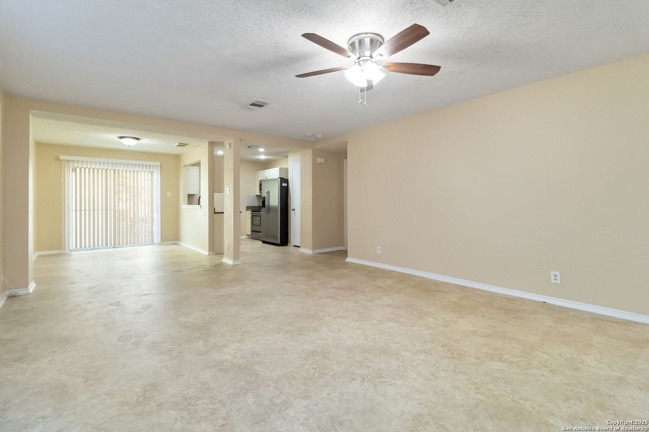 4013 Mystic Sunrise Dr - Photo 6 of 28