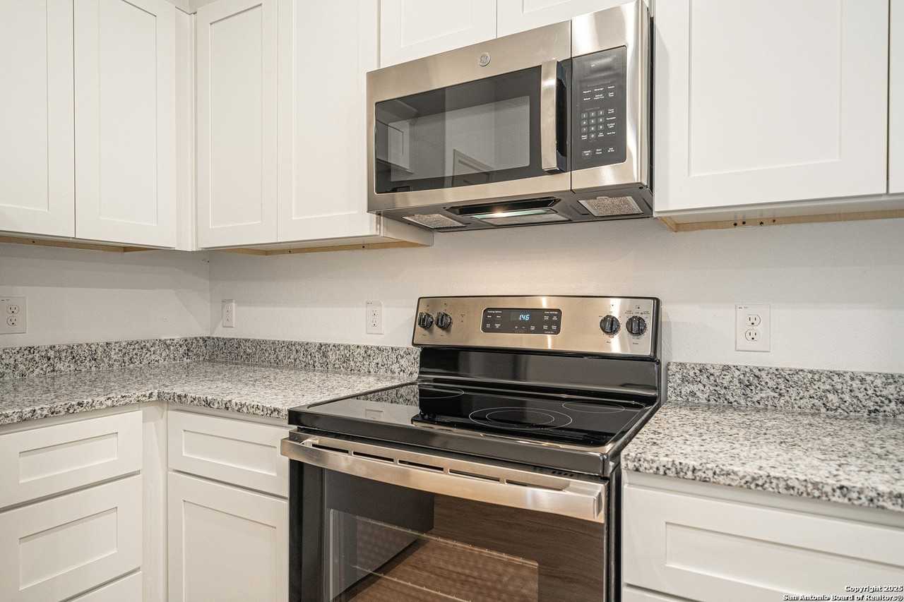 10215 Tulipwood Run Unit 101 #101 - Photo 3 of 22