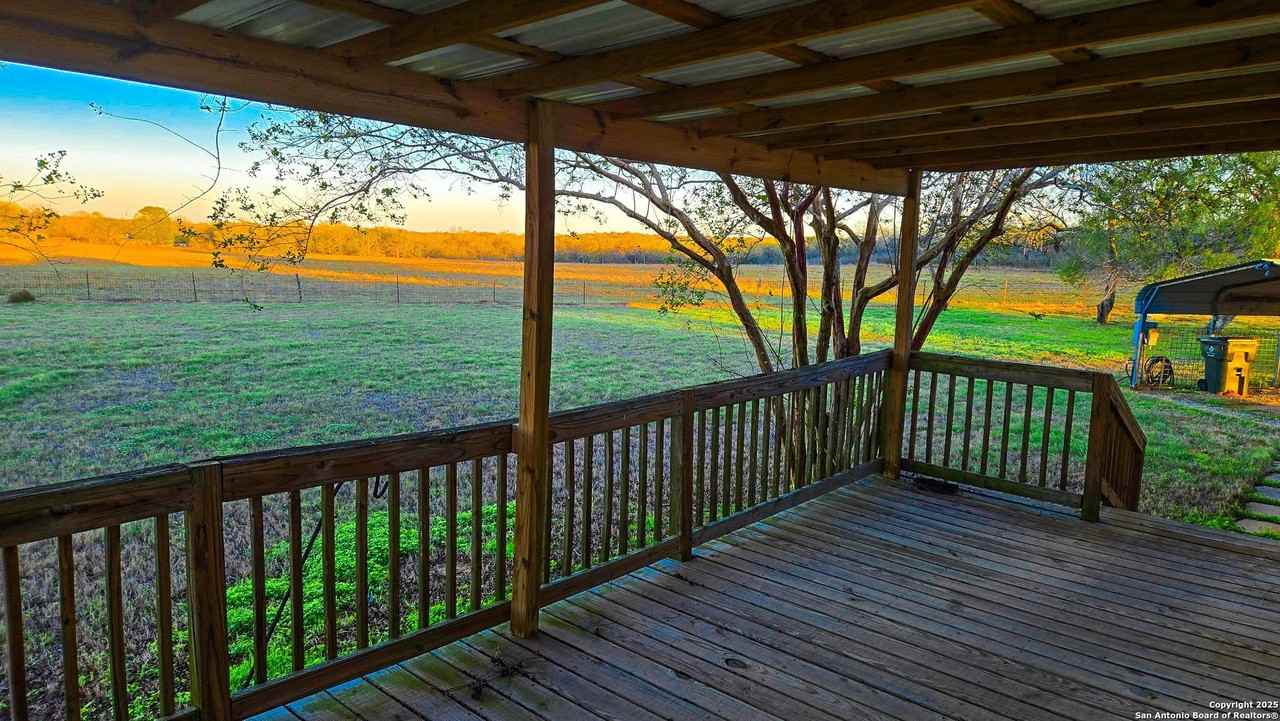 17105 S State Highway 123 - Photo 4 of 30