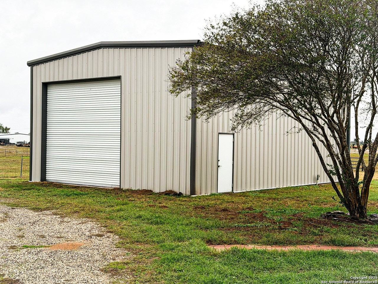 17105 S State Highway 123 - Photo 7 of 30