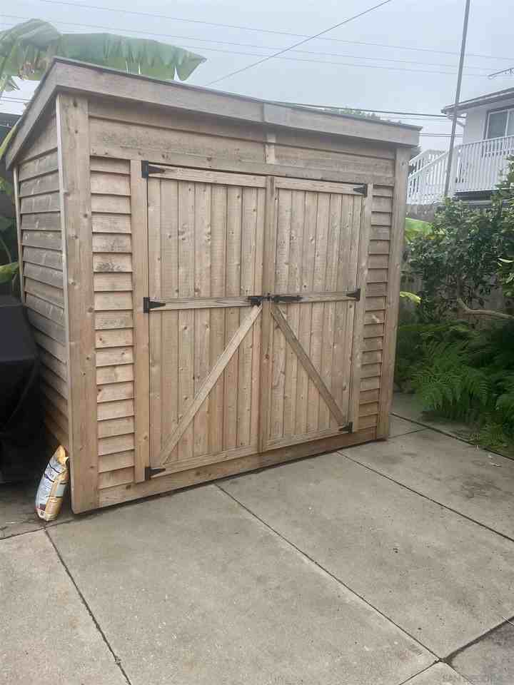 1065 Moana Dr - Photo 4 of 31