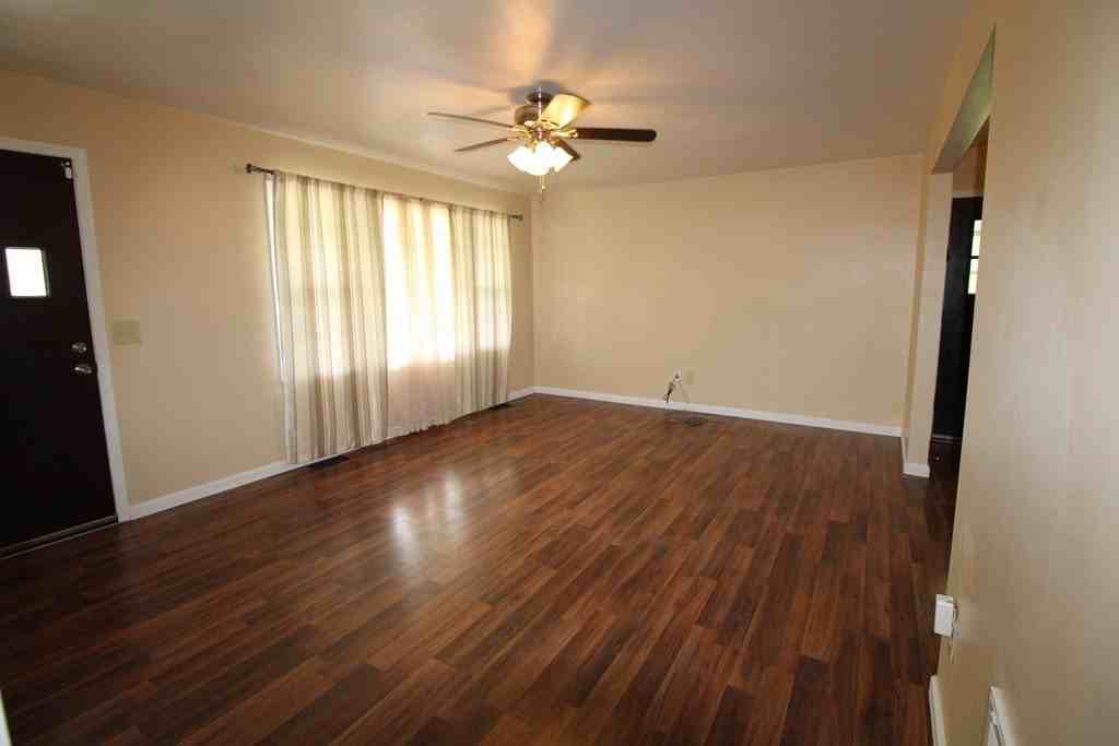 2413 Hunt Club Rd - Photo 2 of 21