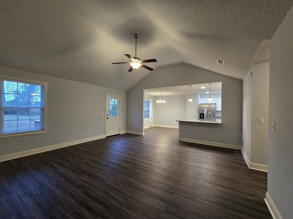 982 Westfield Ct - Photo 5 of 24