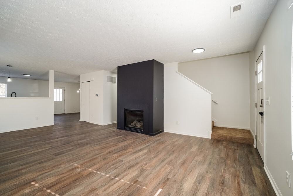 520 Wyndham Ridge Dr - Photo 4 of 17