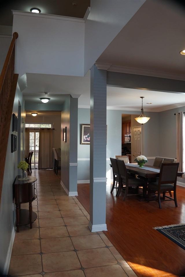 611 Country Club Dr - Photo 4 of 48