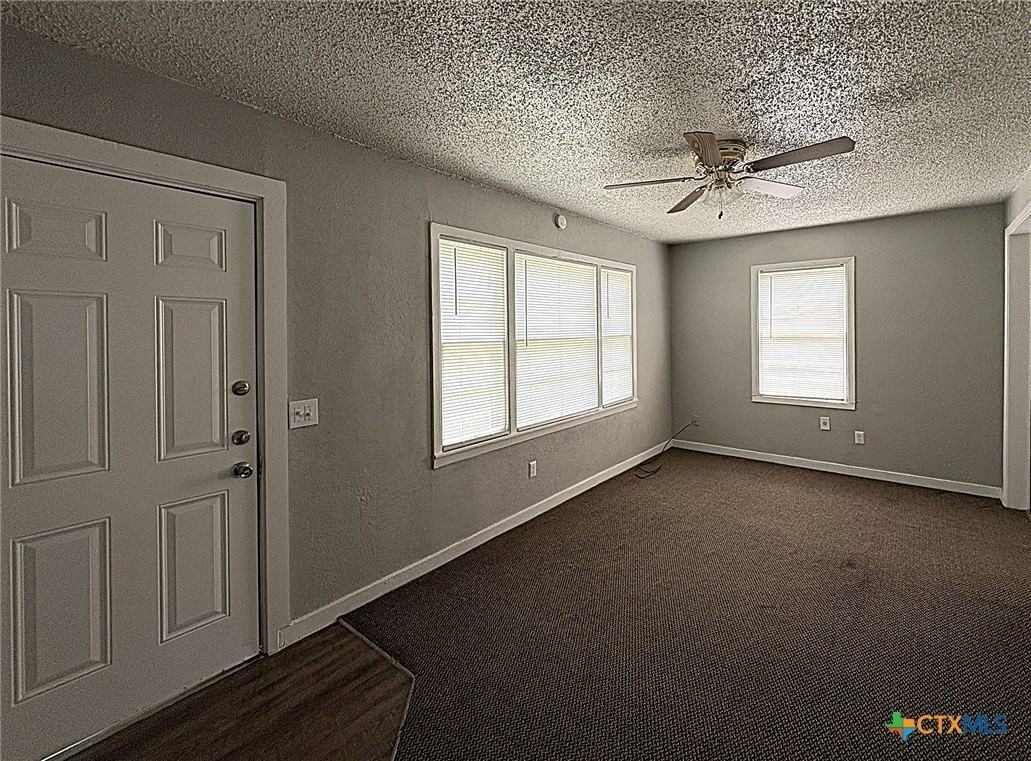 306 N Ann Blvd - Photo 5 of 16