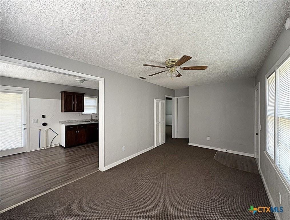 306 N Ann Blvd - Photo 6 of 16