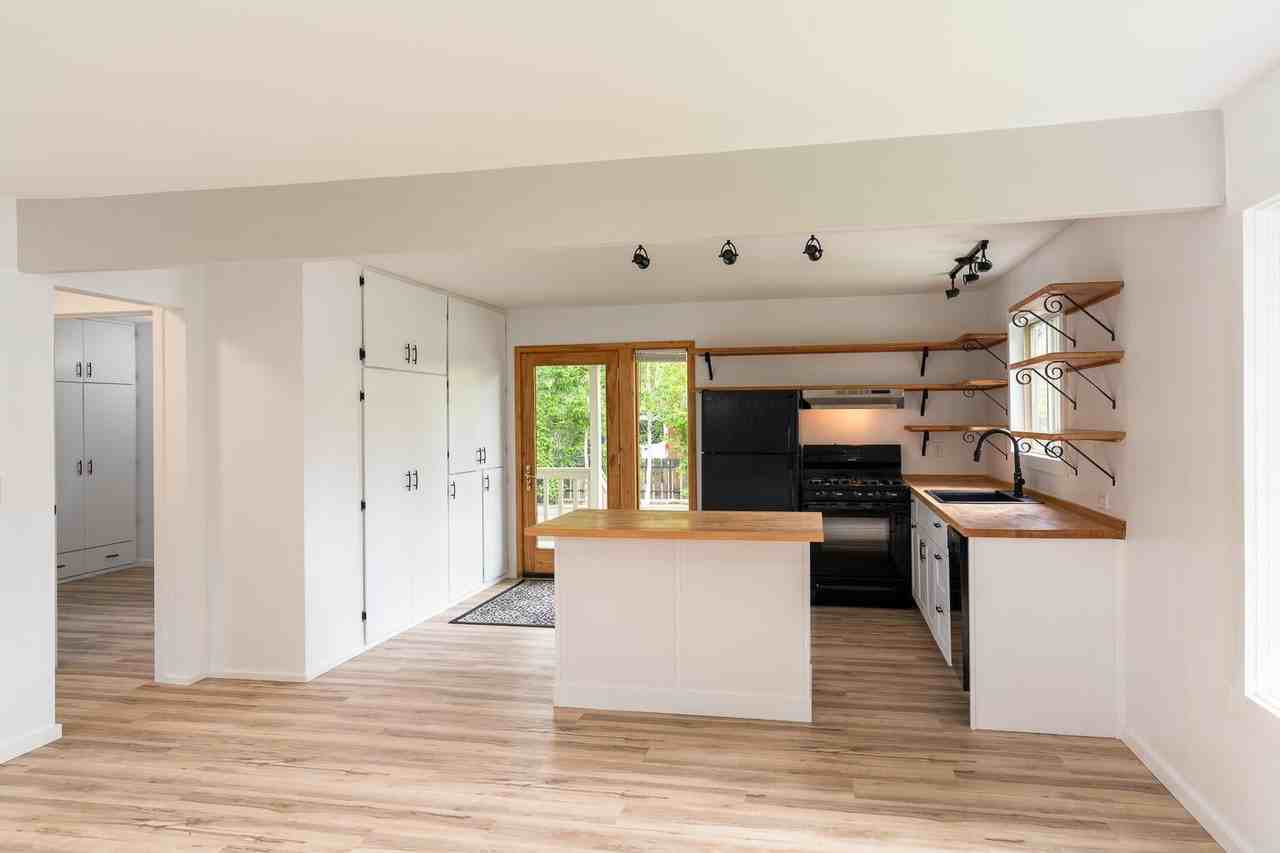 121 Pinewood Ln Lot B1 - Photo 2 of 21