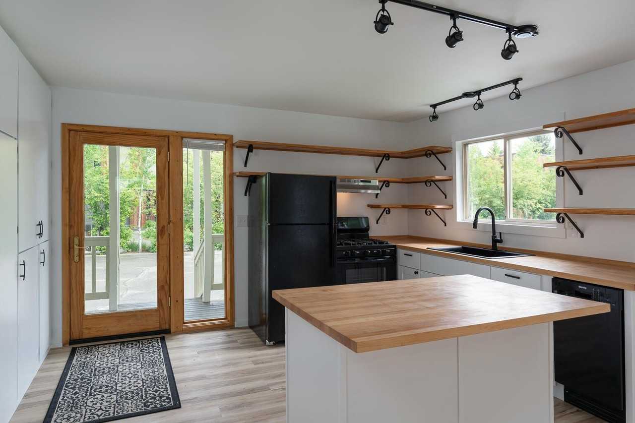 121 Pinewood Ln Lot B1 - Photo 3 of 21