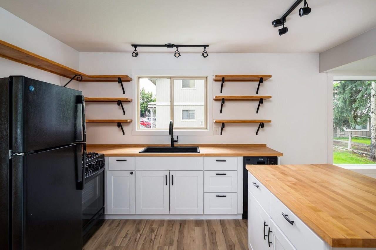 121 Pinewood Ln Lot B1 - Photo 4 of 21