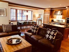 featured image of 215 Raven Rd