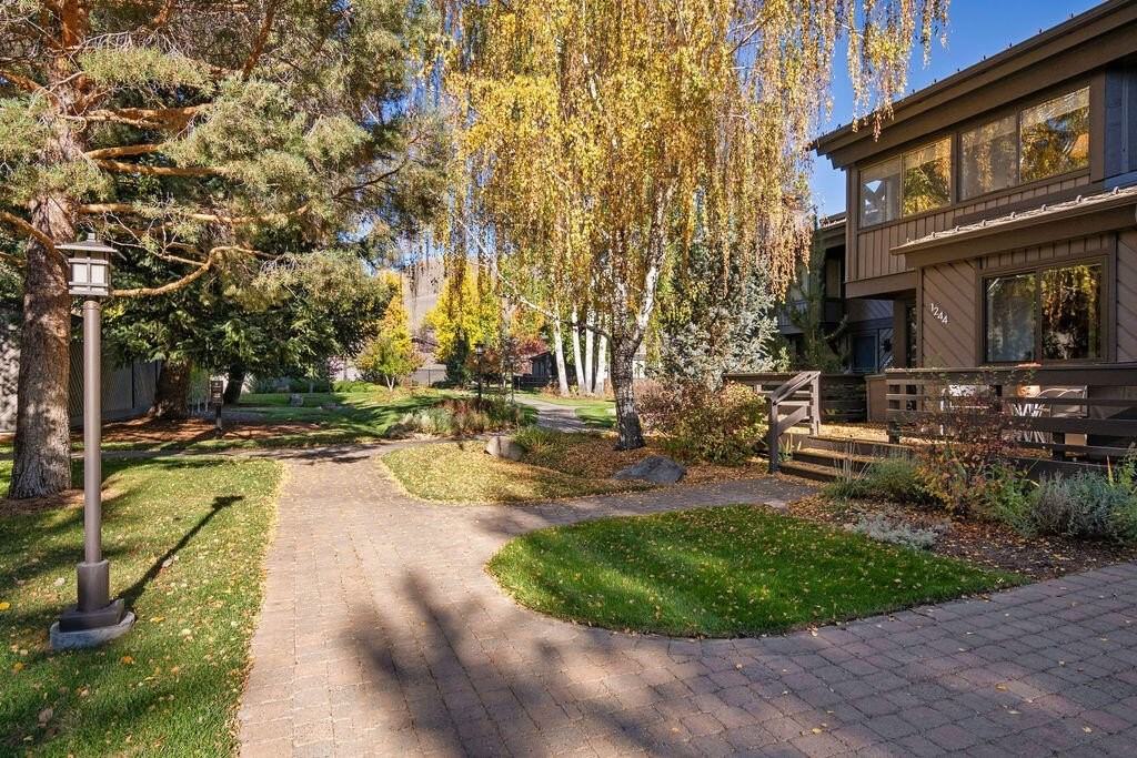 1244 Villager Condo Dr - Photo 2 of 13