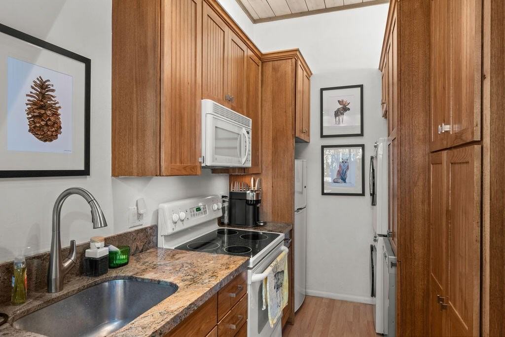 1244 Villager Condo Dr - Photo 4 of 13