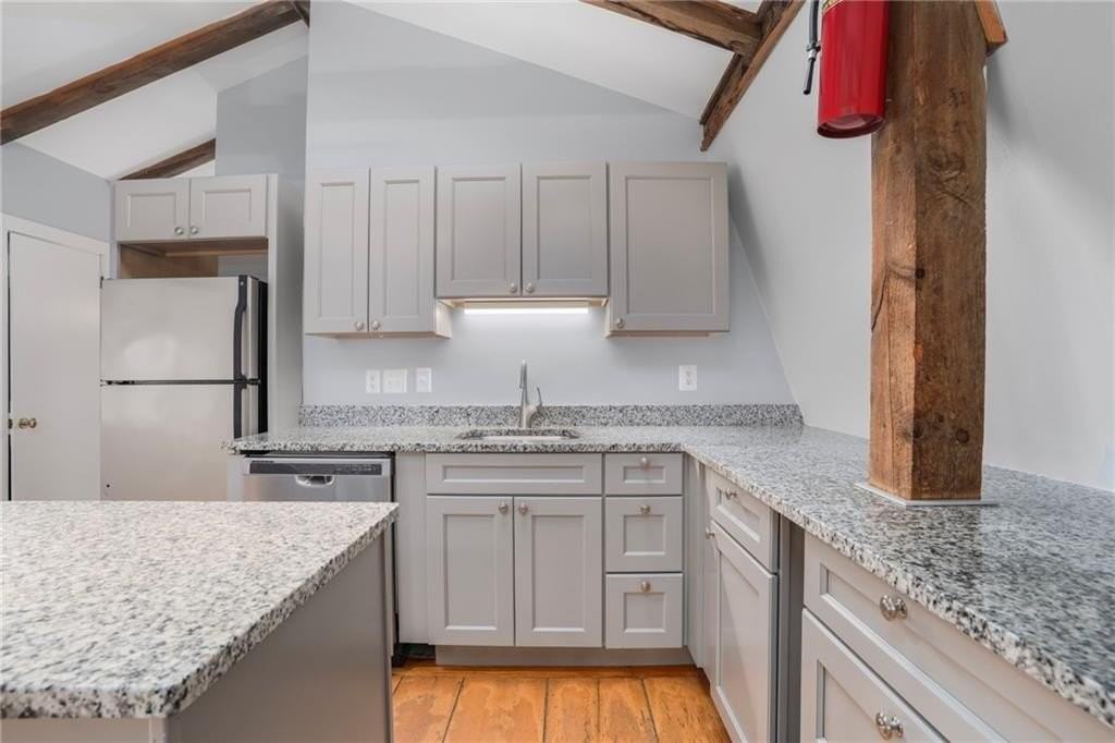 31 Bridge St Unit B #B - Photo 7 of 20