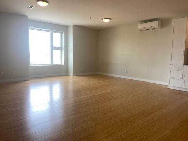 95 Cranston St Apt 109 #109 - Photo 6 of 8