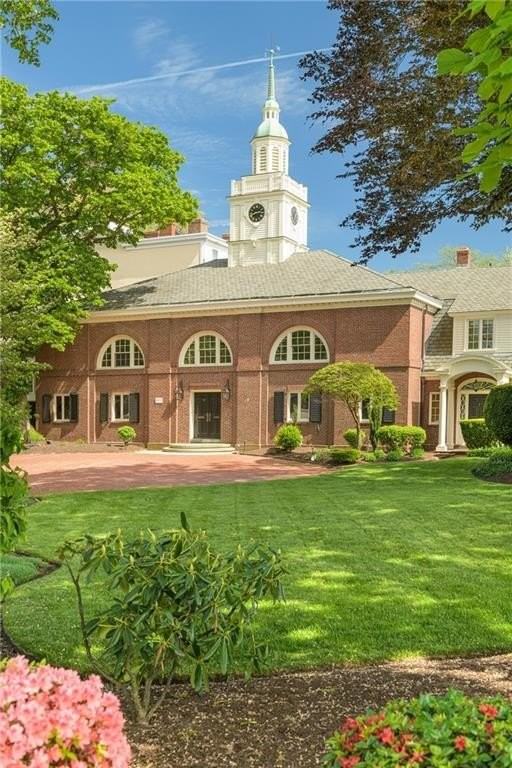 33 Power St - Photo 4 of 50