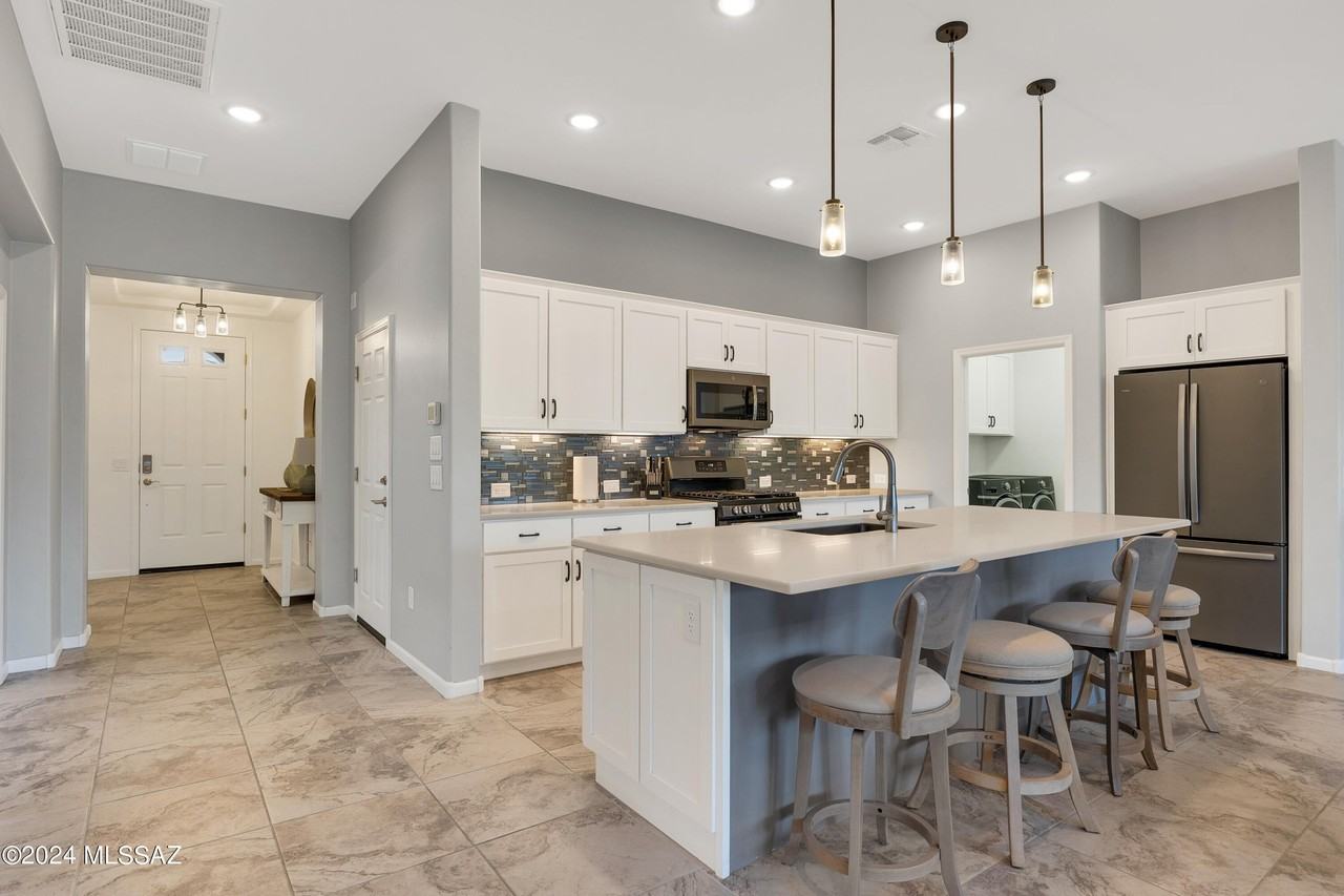 39589 S Summerwood Dr - Photo 4 of 43