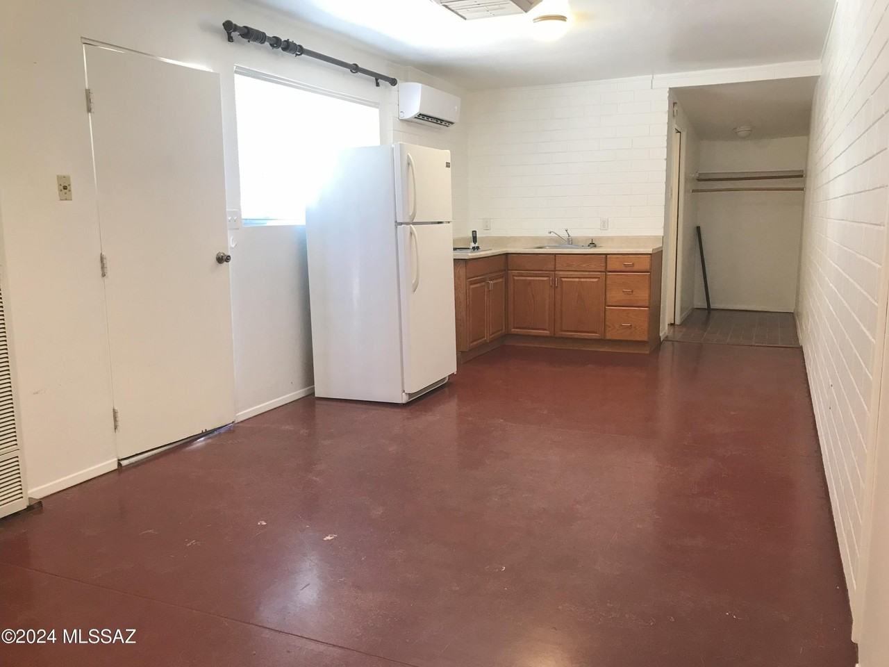 720 N Irving Cir Unit Studio1 #1 - Photo 4 of 16