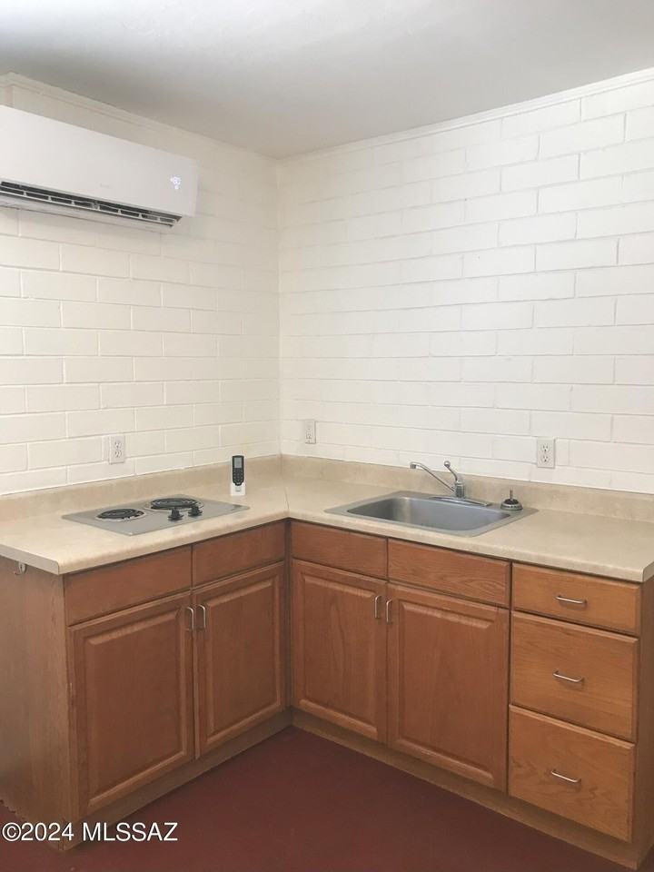 720 N Irving Cir Unit Studio1 #1 - Photo 6 of 16