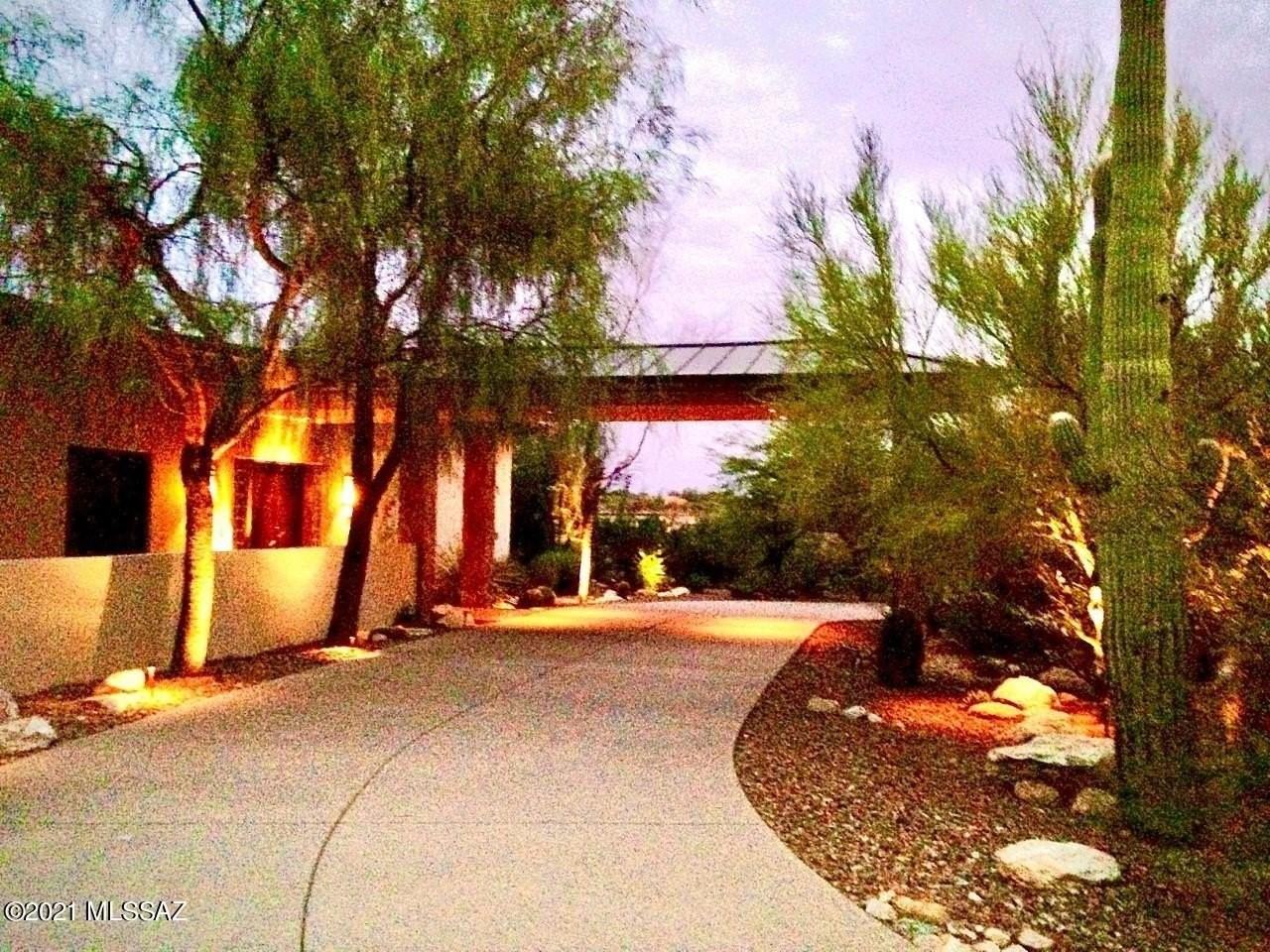 3171 E Via Palomita - Photo 4 of 37