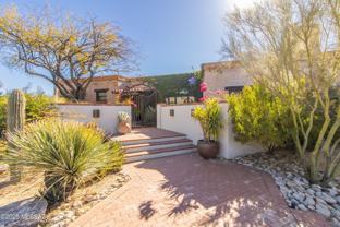 1640 E Entrada Once - Photo 1 of 1