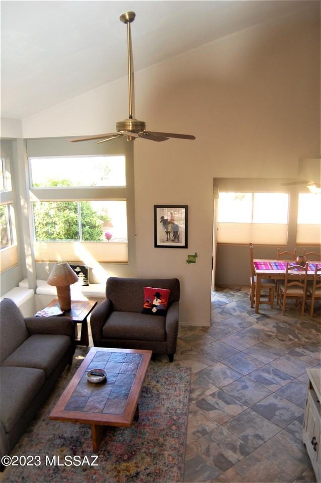 4049 E Via Del Mirlillo - Photo 7 of 32