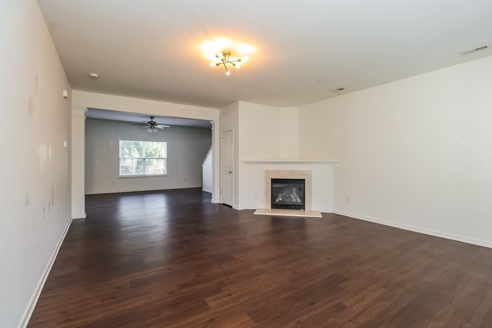 8504 Old Potters Rd - Photo 6 of 17