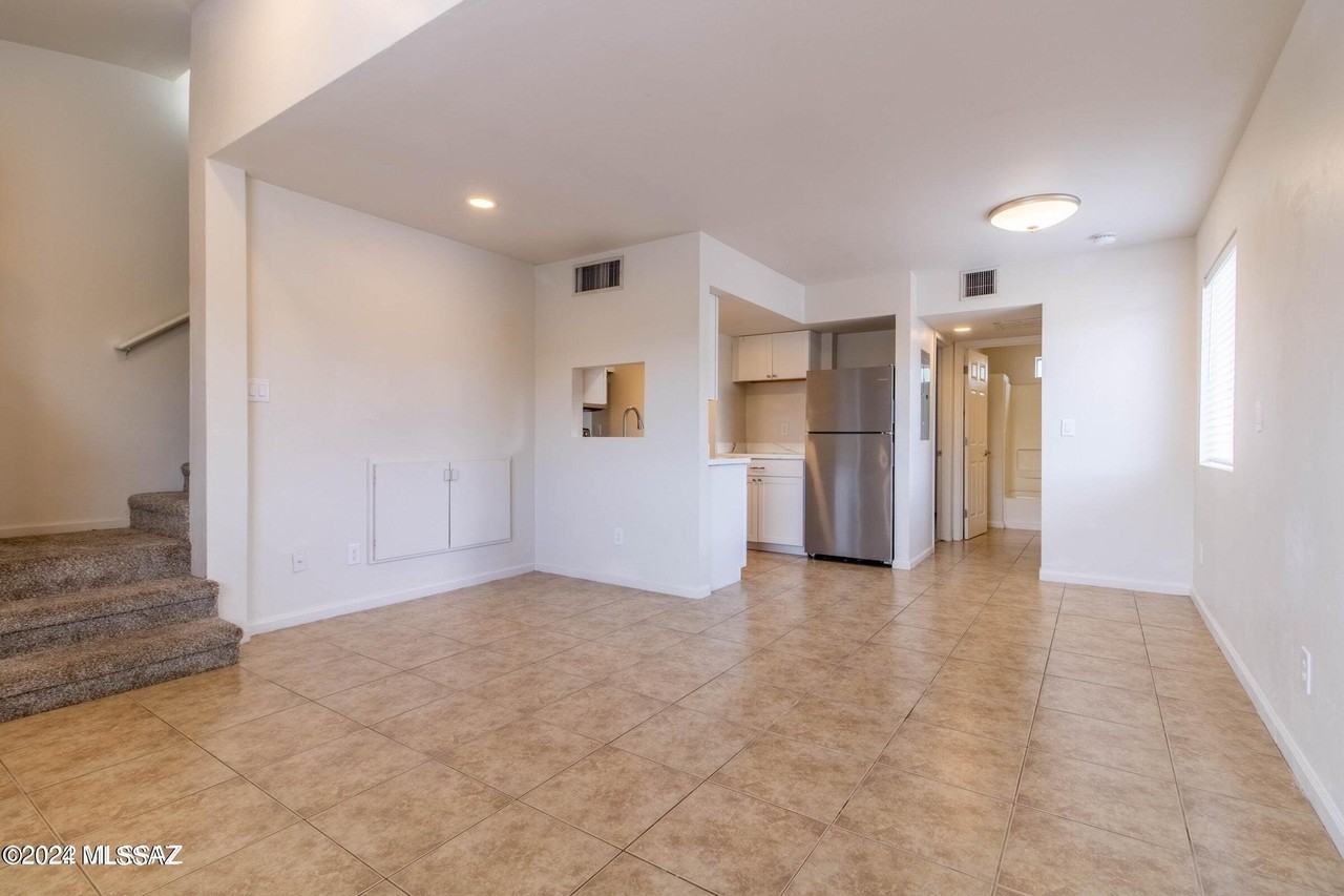 655 E Drachman St Unit 3 #3 - Photo 6 of 15