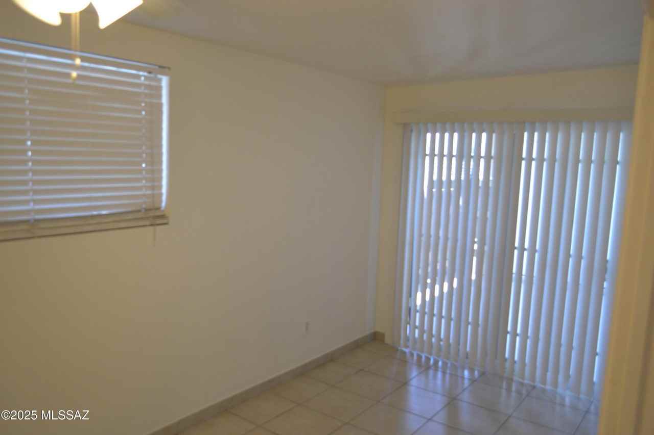 29 E Pastime Rd - Photo 7 of 19