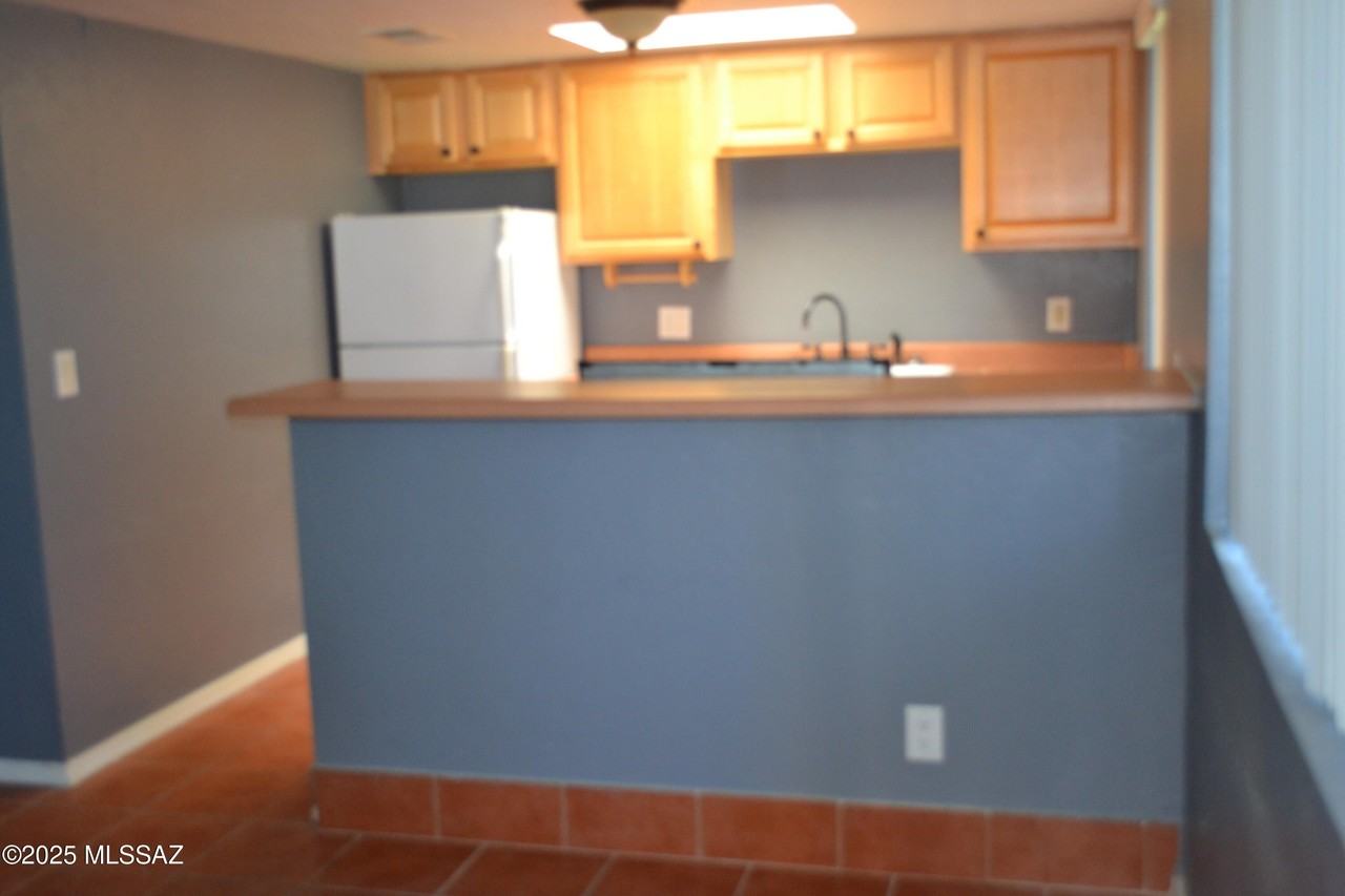 455 W Kelso St Apt 203 #203 - Photo 3 of 13