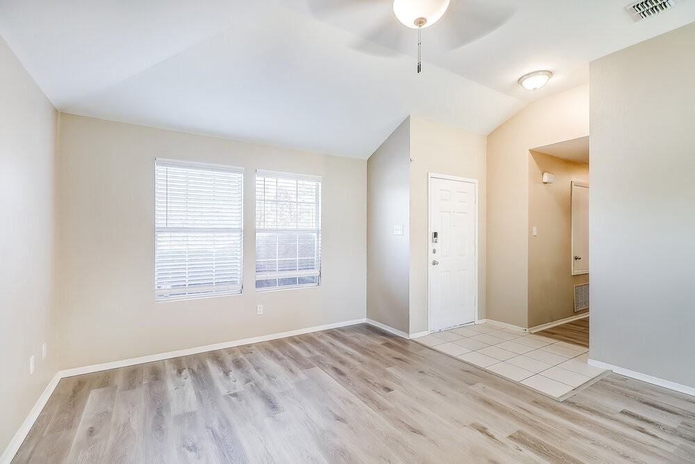 6903 Rondo Dr - Photo 7 of 19