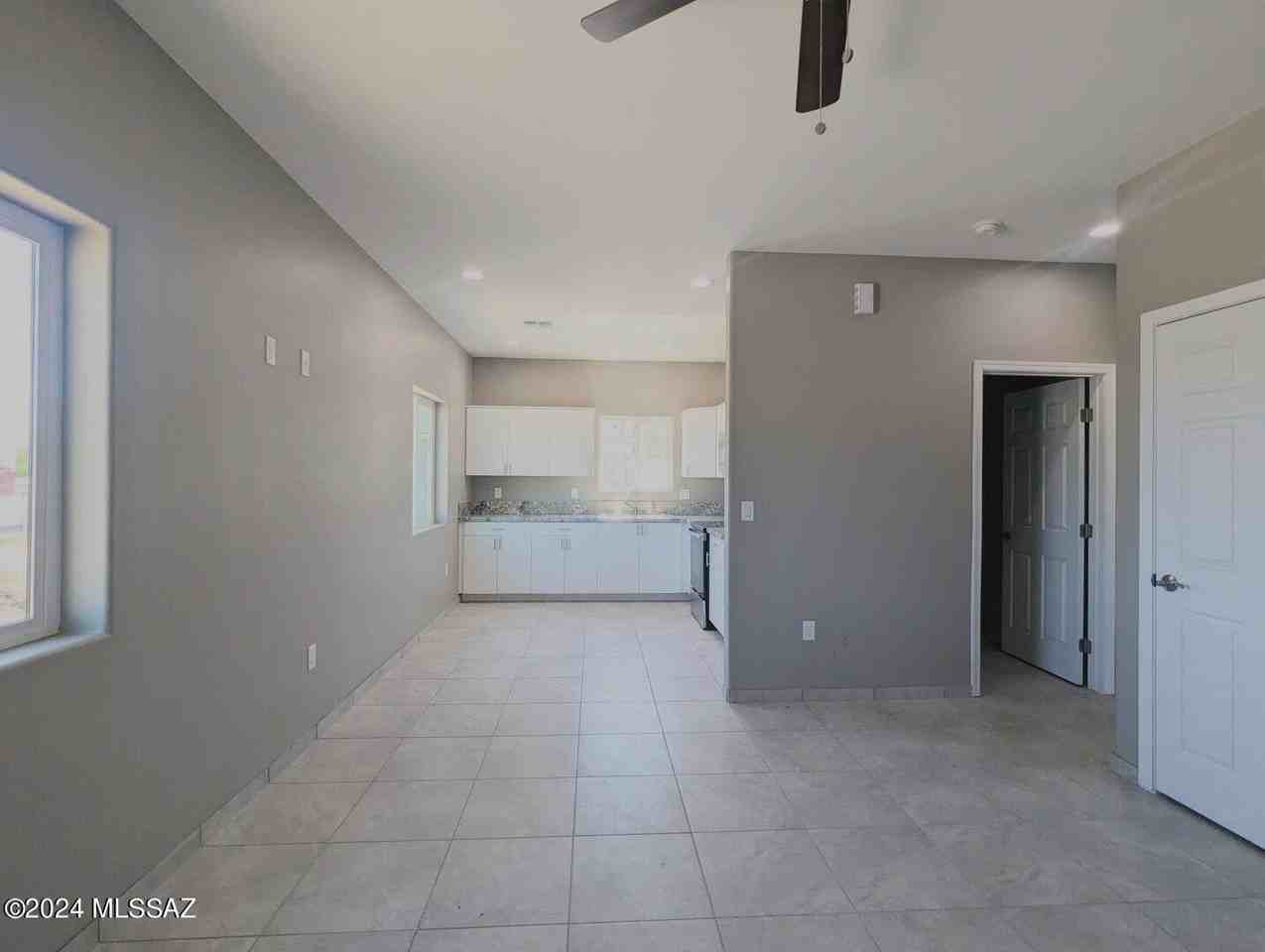 231 W 22nd St Unit 2 #2 - Photo 3 of 12