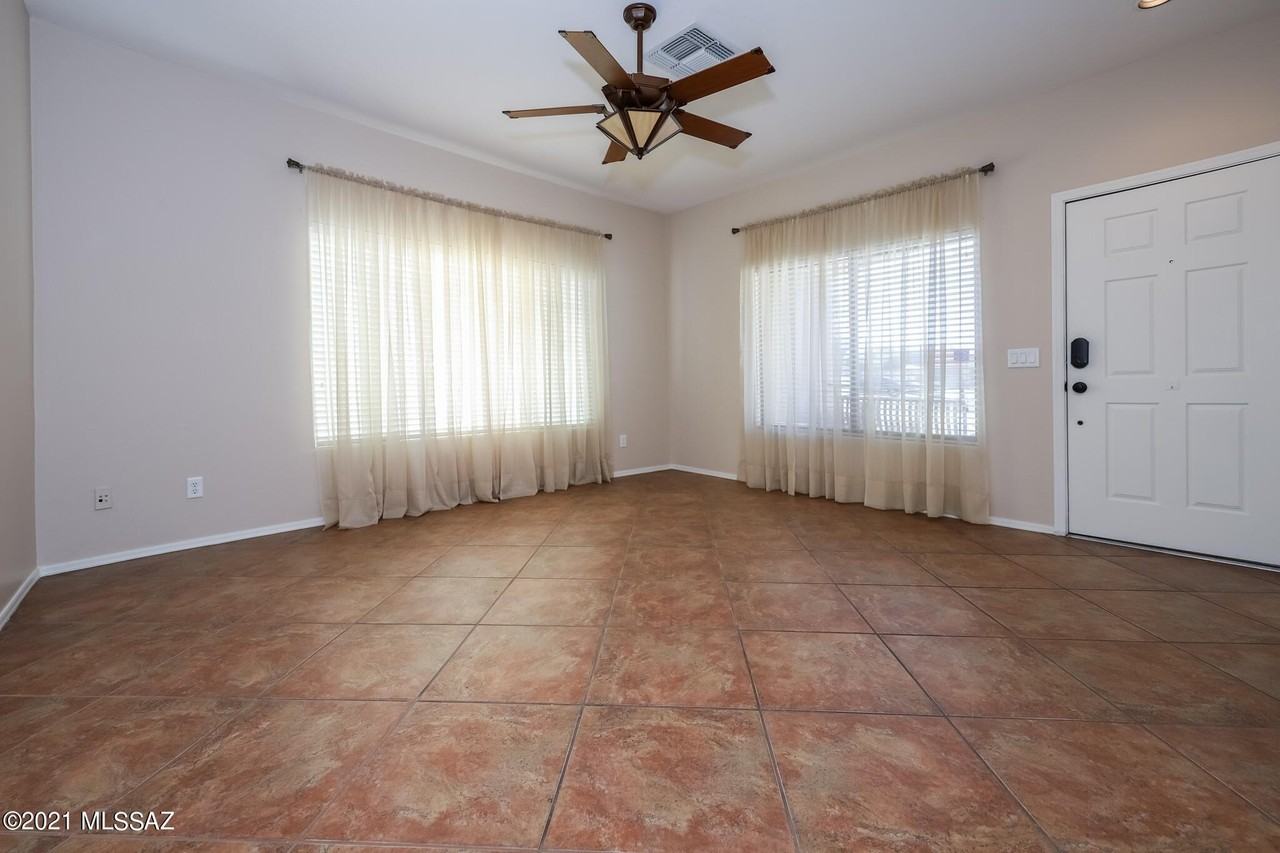 82 W Calle Tierra Sandia - Photo 5 of 30