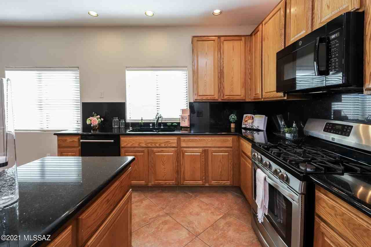 82 W Calle Tierra Sandia - Photo 6 of 30