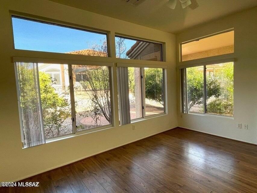 2247 E Jonquil St - Photo 5 of 32