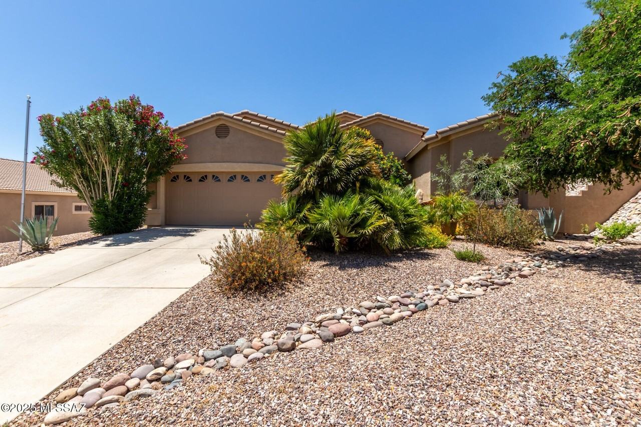 60998 E Eagle Heights Dr - Photo 2 of 44